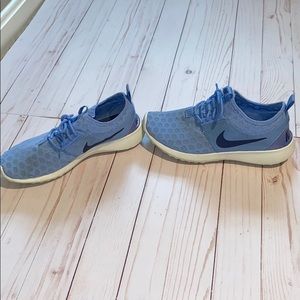 Nike blue women’s running shoes